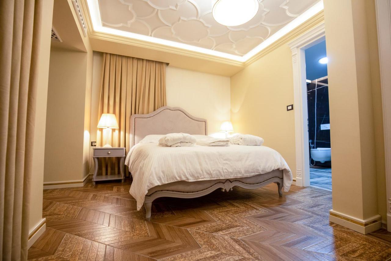 Vila Ekrem Korce Exterior foto